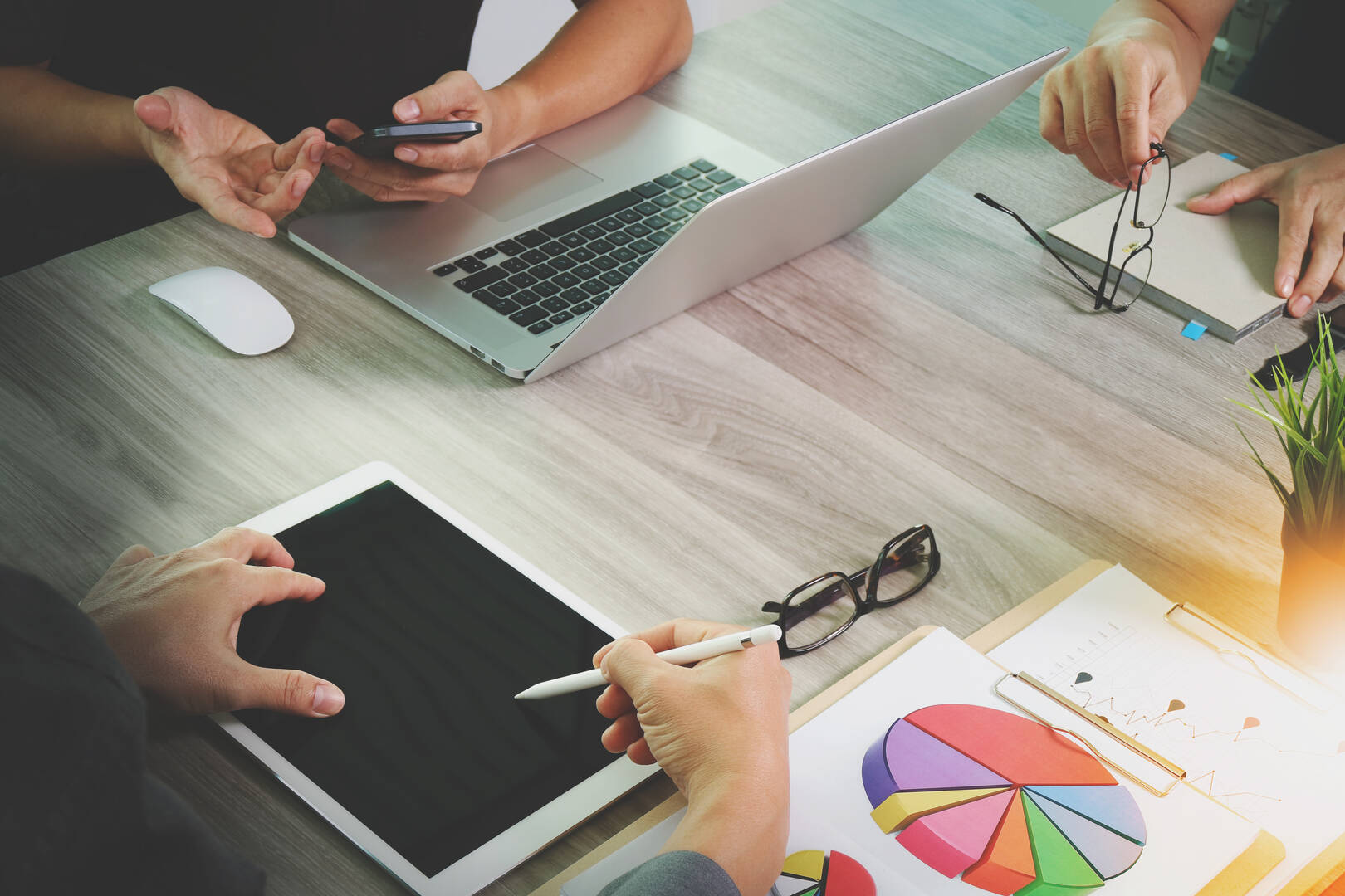 Marketing Wiz Australia - Online Marketing & SEO Services Parramatta logo