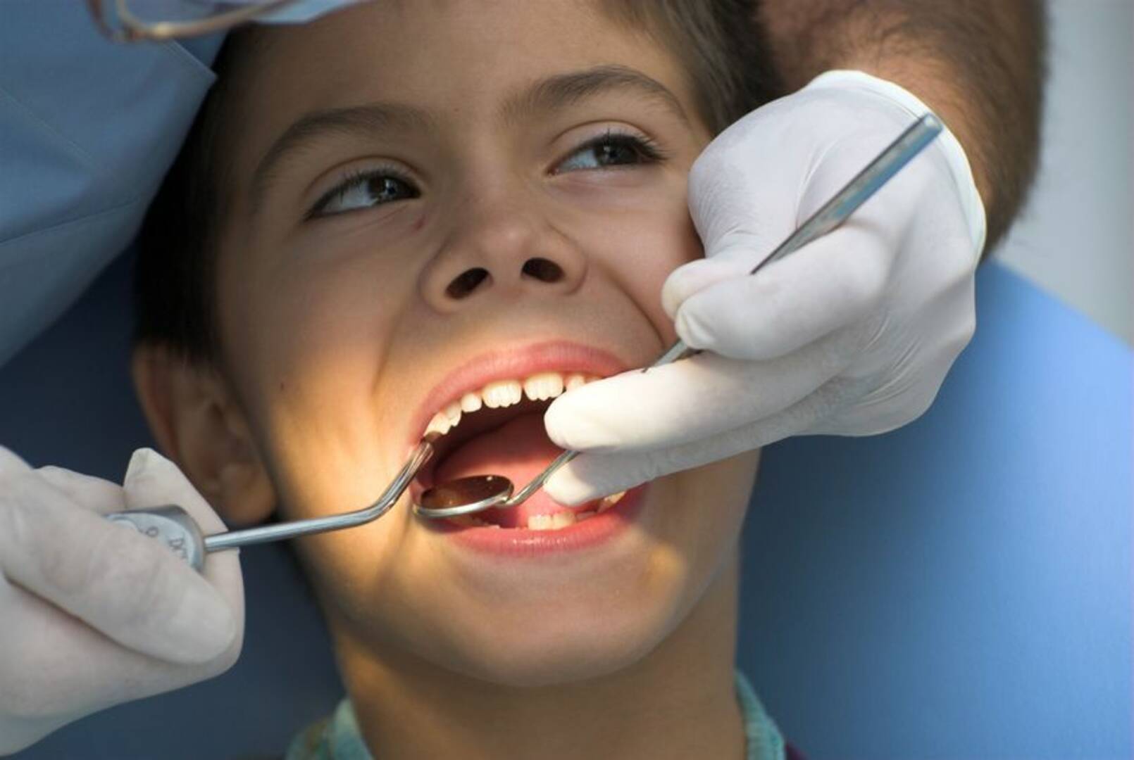 Crown Dental logo